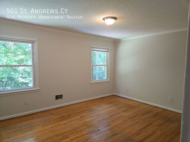 Building Photo - 501 St Andrews Ct