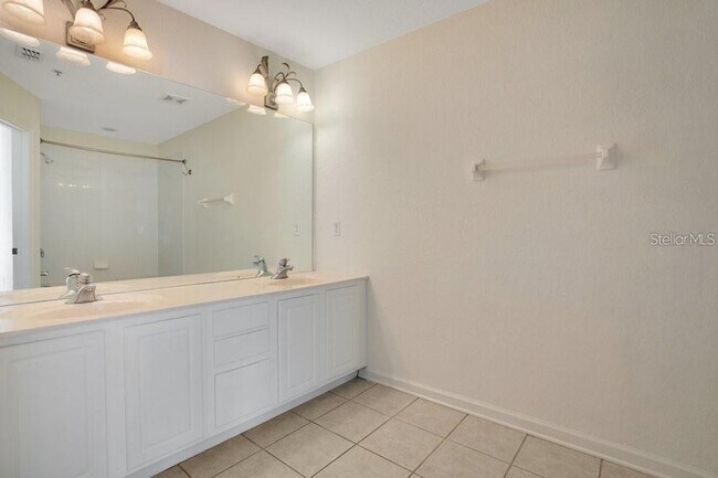 Building Photo - 3393 Shallot Dr