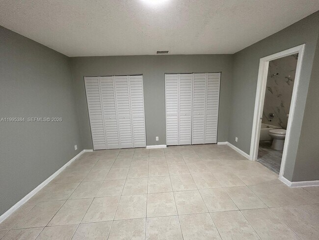 Building Photo - 11542 NW 44th St