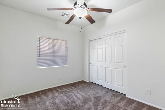 Building Photo - Beautiful 3Bdm 2Ba + Den Home Near Avondale & Goodyear!