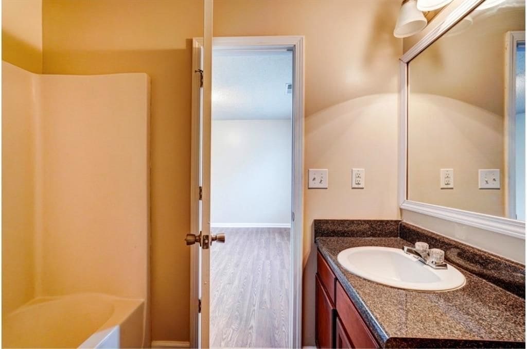 Building Photo - 2837 Laurel Ridge Cir