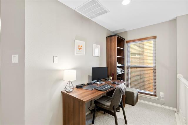 Building Photo - 4008 Sherry Ln