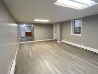 Building Photo - 146 Bowers St
