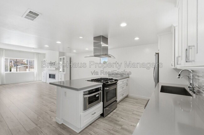 Building Photo - 3740 Third Avenue