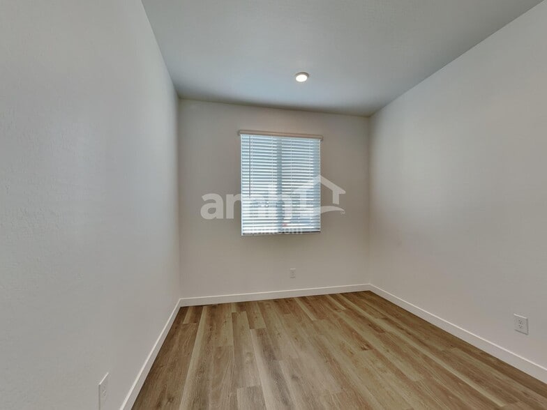 Building Photo - 1509 Aquamarine Dr