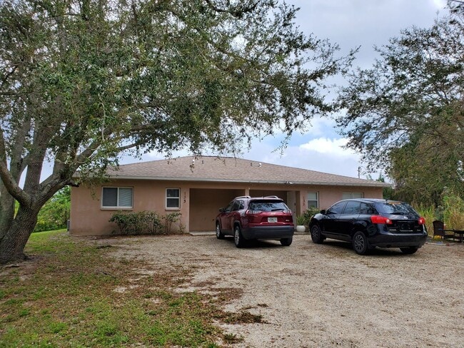Primary Photo - 133-135 Meadow Road