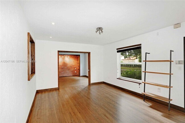 Building Photo - 22 Camilo Ave