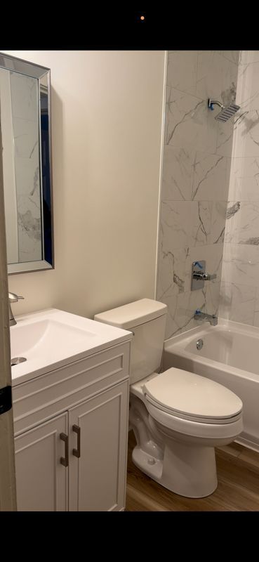 Building Photo - 2117 Thornlee Dr