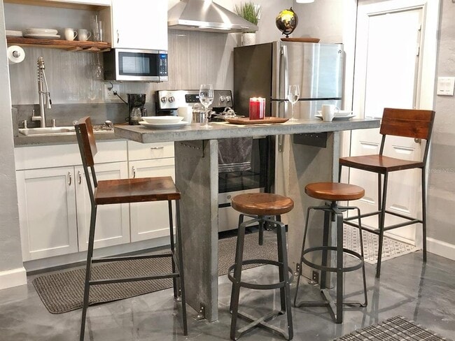 Building Photo - 1235 22nd Ave S