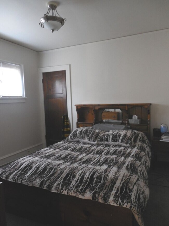Building Photo - 5923