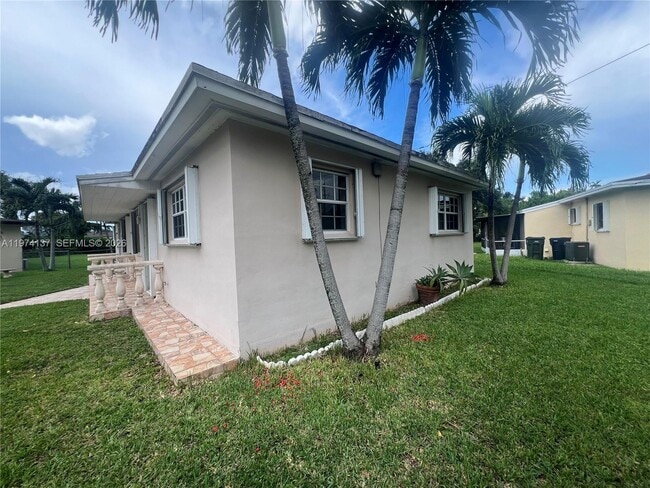 Building Photo - 5829 NW 37th St