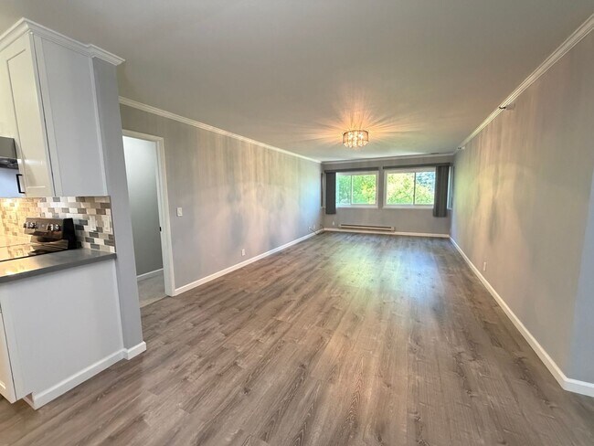 Building Photo - Updated 2BD/2BA Condo – Prime San Mateo Location!