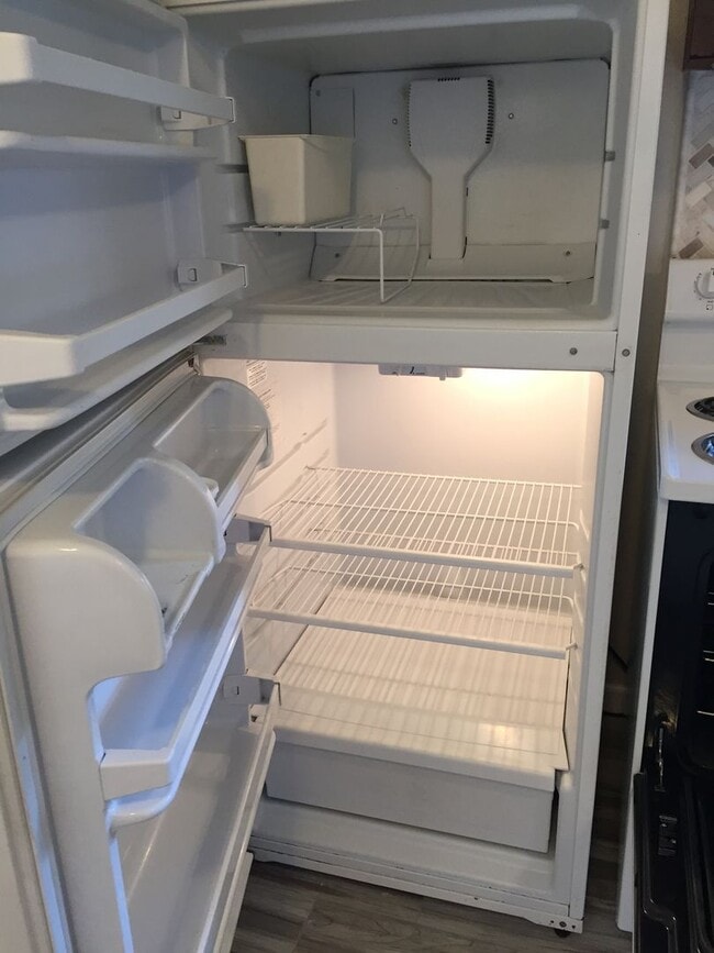 Building Photo - 407/409E. Alexander