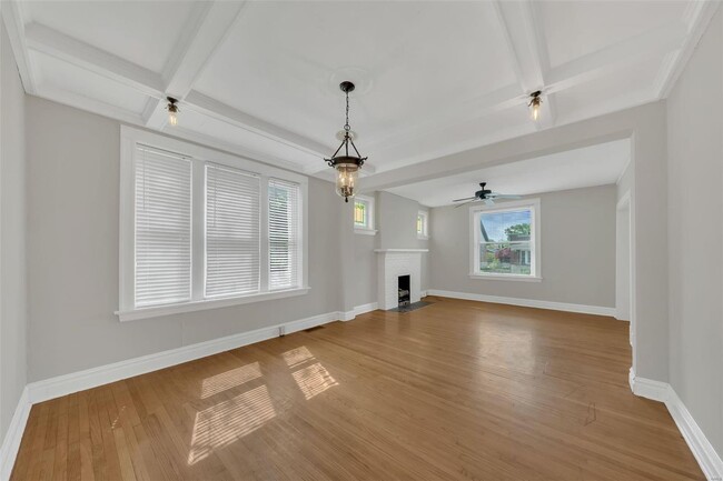 Building Photo - 5327 Neosho St