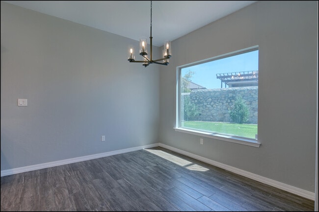 Building Photo - 2166 Enchanted Crst Dr