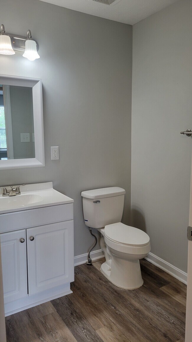 Building Photo - Graham Village