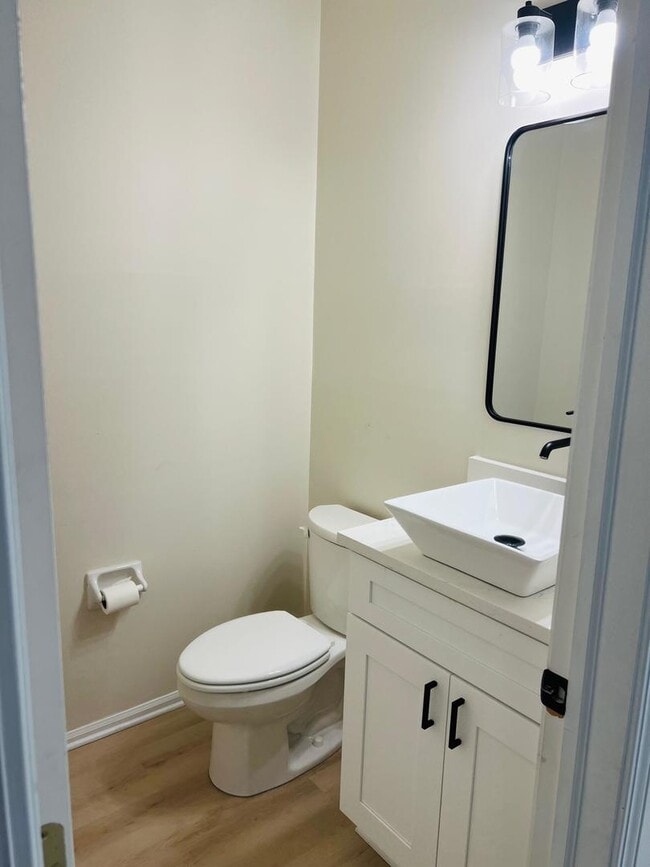 Building Photo - 613 Pheasant Trail