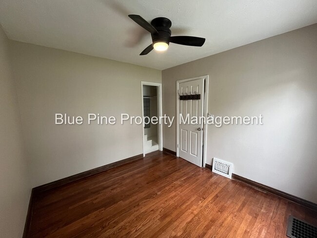 Building Photo - 745 S Higbee Ave