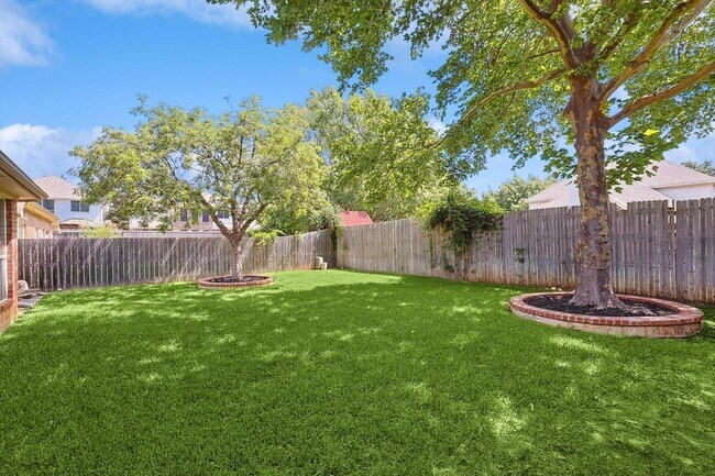 Building Photo - 3516 Sutters Way