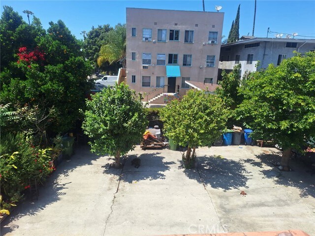 Building Photo - 1943 Estrella Ave