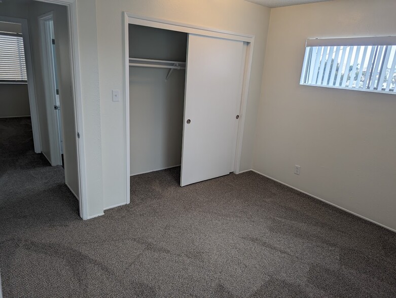 Front Bedroom - 220 Melrose Dr