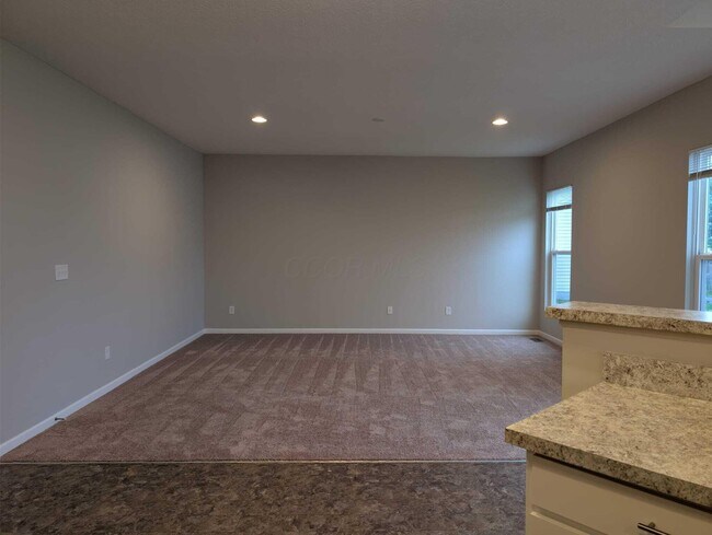 Building Photo - 535 Pagoda Loop