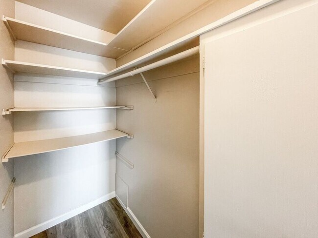 Building Photo - 450 Alcatraz Ave