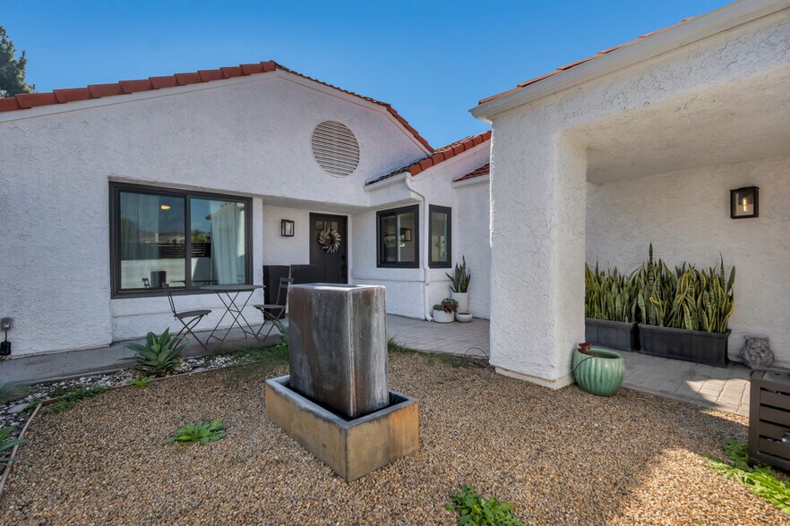 Building Photo - 15290 Bambi Ct