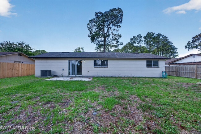 Building Photo - 4177 Timberlake Dr E