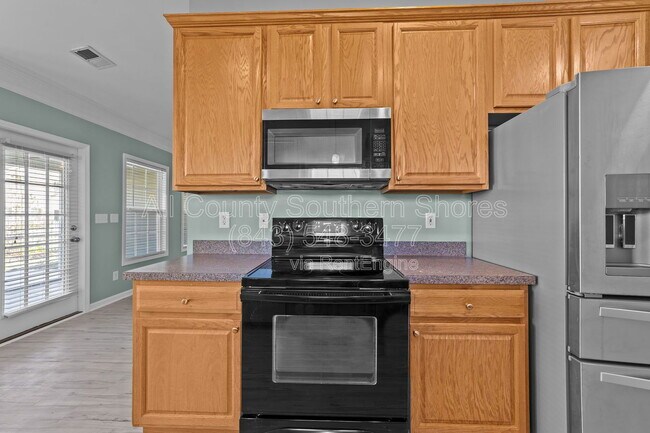 Building Photo - 359 Vesta Dr