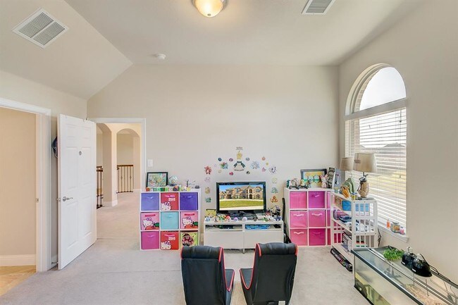 Building Photo - 4805 Comstock Way