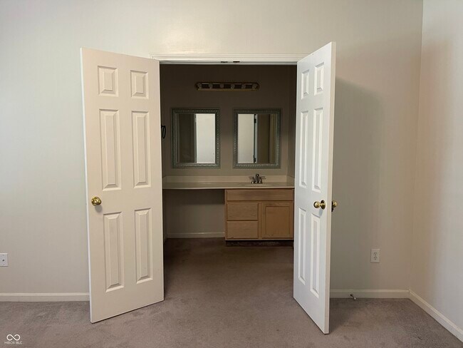 Building Photo - 1058 Sugar Maple Dr