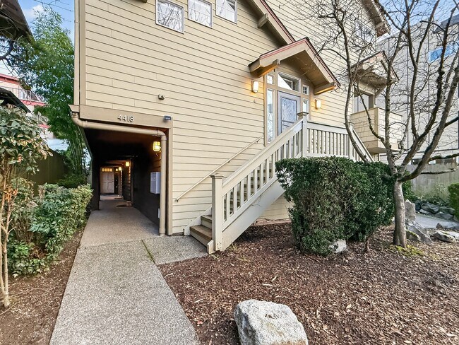 Building Photo - 4418 Corliss Ave N