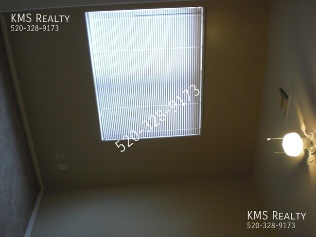 Building Photo - 6735 S Via Molino De Viento