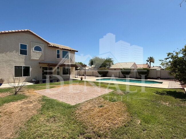 Building Photo - 1249 W Kelly Ln