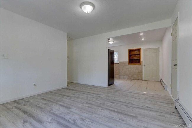 Building Photo - 717 Doane Ave