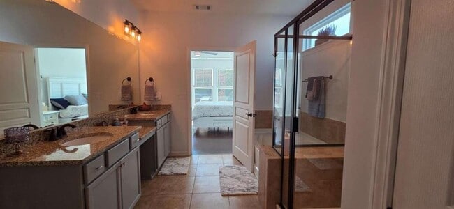 Building Photo - 409 Golden Rod Ct