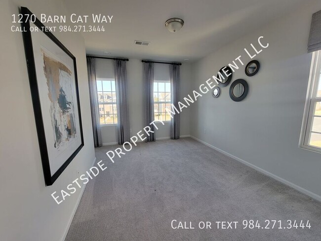 Building Photo - 1270 Barn Cat Way