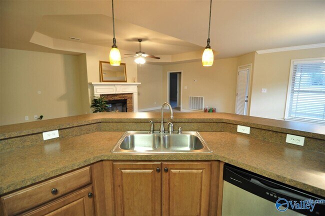 Building Photo - 276 Village Springs Dr