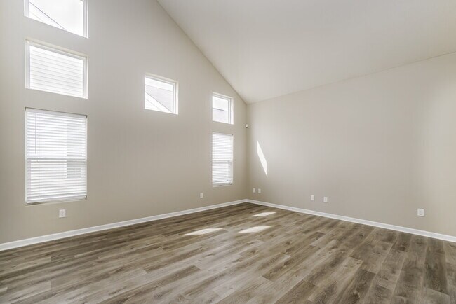 Building Photo - 5694 Alliance Way