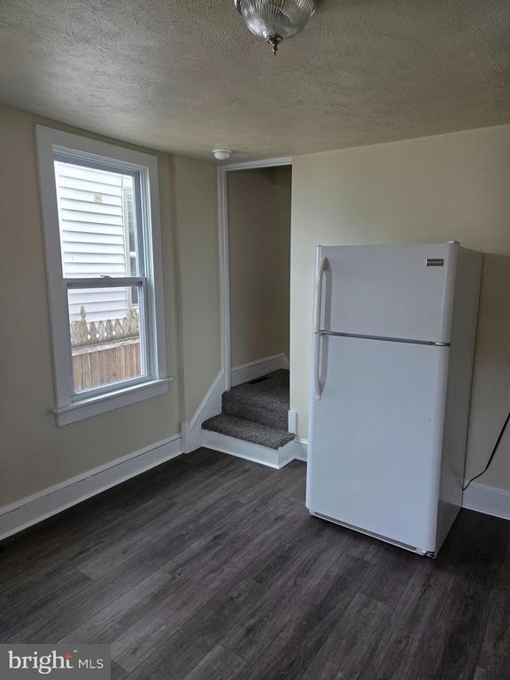 Building Photo - 729 E Washington St