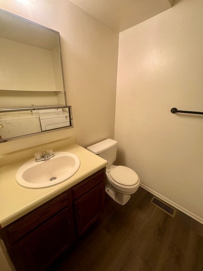 Building Photo - 4710 N Carefree Cir