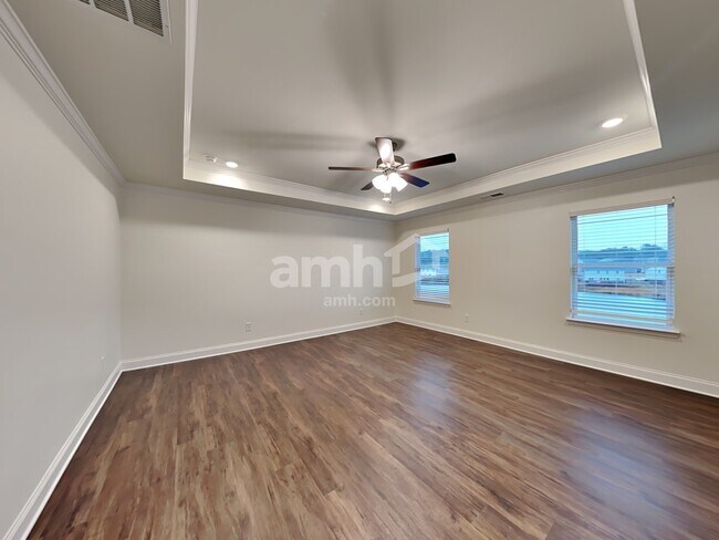 Building Photo - 2003 Windsor Park Ave