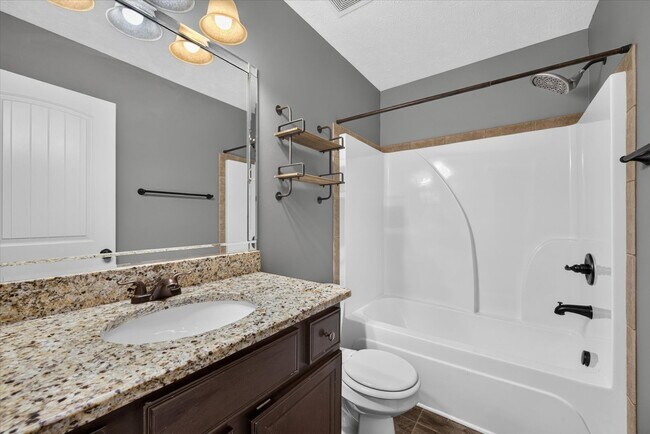 Building Photo - 645 Fox Hound Dr