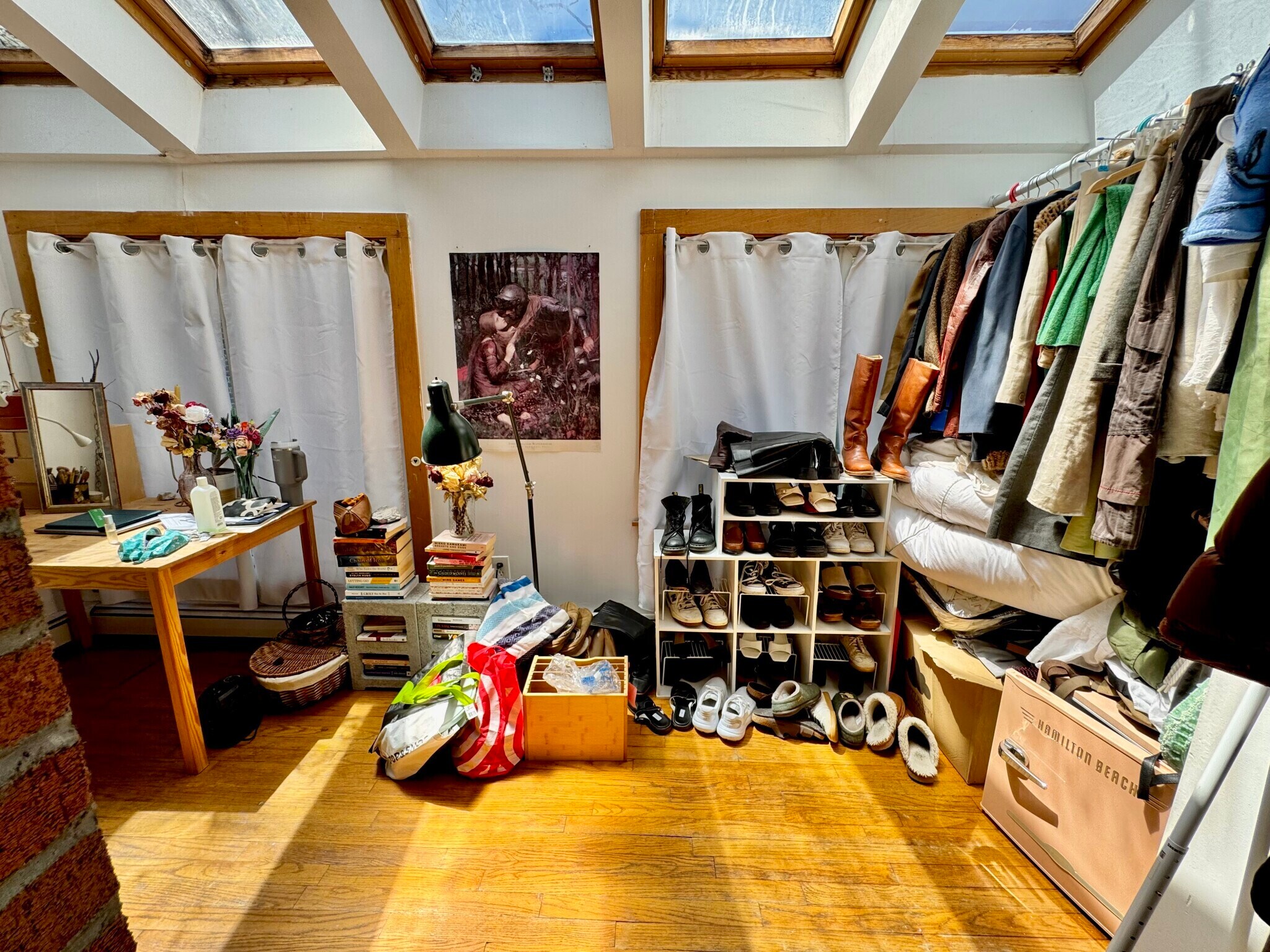 Building Photo - 2 Inman Pl