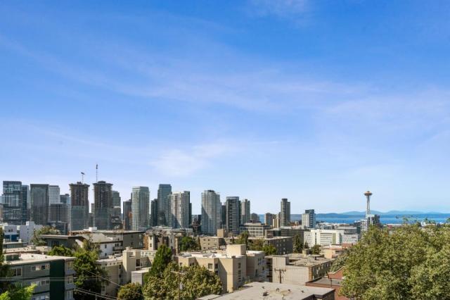 Building Photo - 1 bedroom in Seattle WA 98102