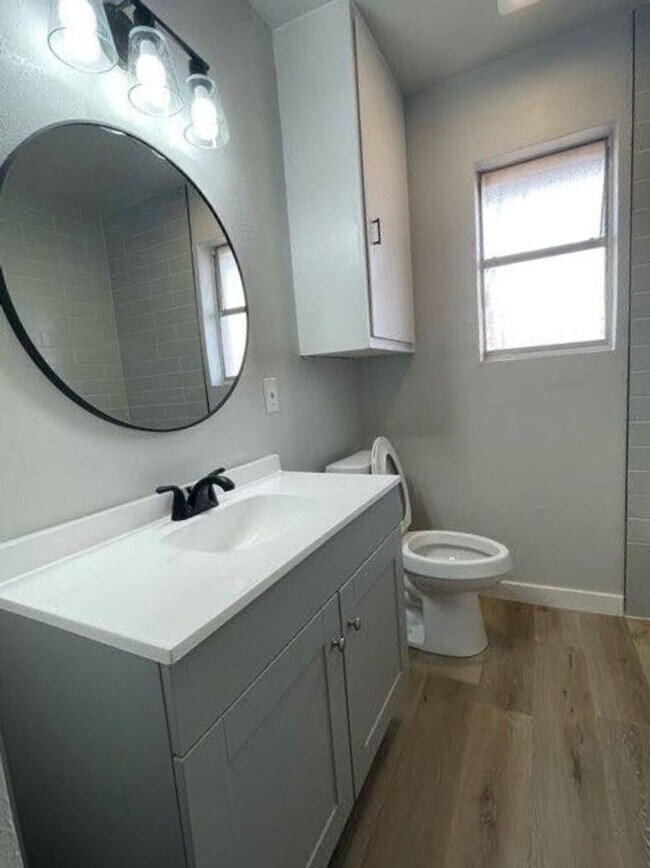 Building Photo - Cozy & Modern 3-Bedroom Retreat in Big Spring
