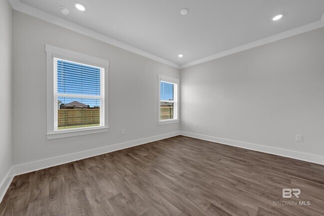Building Photo - 8984 Chabo Cir