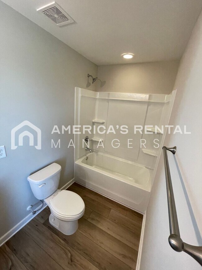 Building Photo - Home for Rent in Cullman, AL!! Available to View Now!!! SIGN A 13 MONTH LEASE BY 01/15/26 TO RECE...