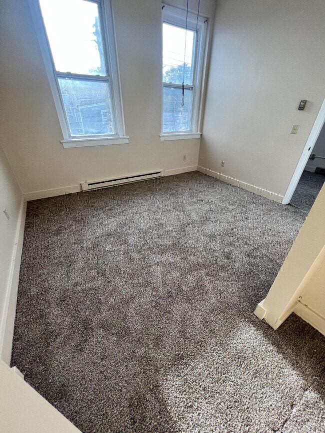 Building Photo - 1 Bedroom Available in Mount Morris – Available September 8th ,2026